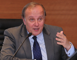 Ángel Arcos, ganador del I Premio Observatorio Económico de Andalucía