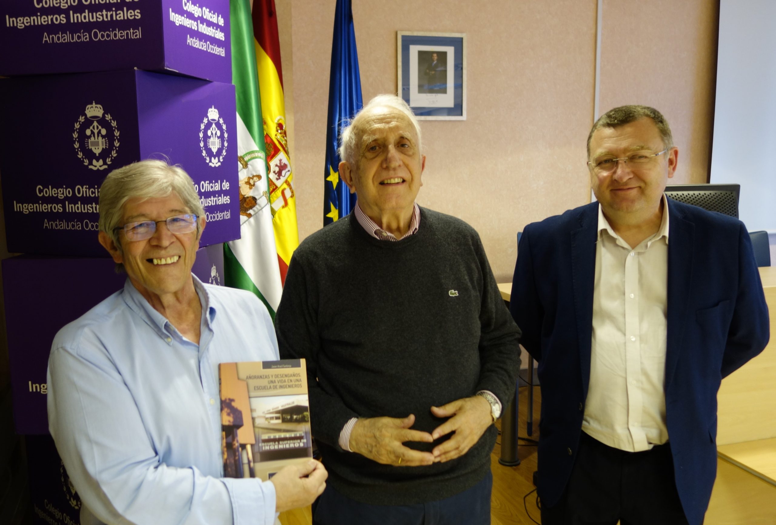 Éxito de asistencia a la presentación del libro de Javier Aracil