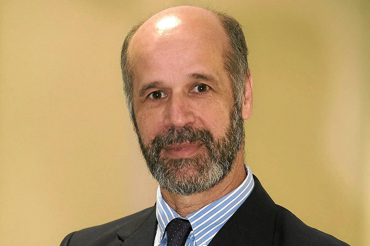 El COIIAOC lamenta el fallecimiento de nuestro compañero José Domínguez Abascal