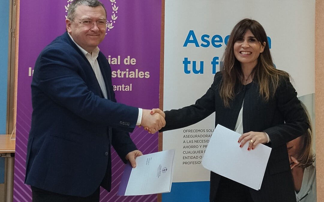 El COIIAOC firma un convenio de colaboración con Avanza Previsión